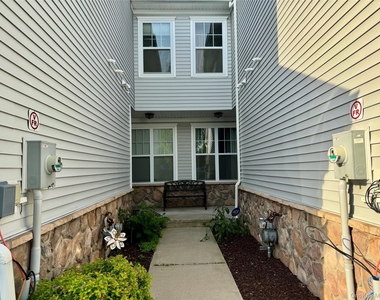 127 Meadow View Drive - Photo Thumbnail 16