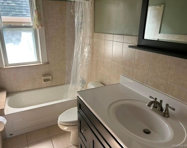 121-07 97th Avenue - Photo Thumbnail 14