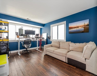 98 Lisa Drive - Photo Thumbnail 22