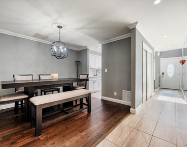 98 Lisa Drive - Photo Thumbnail 8
