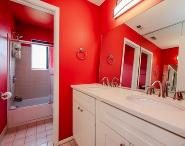 98 Lisa Drive - Photo Thumbnail 24