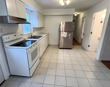 21 Walnut Avenue - Photo Thumbnail 8