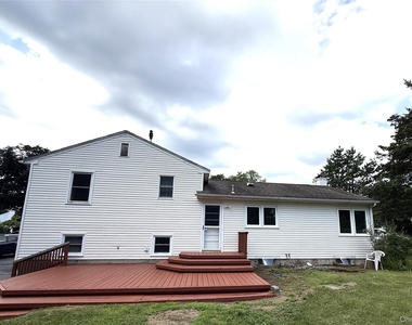 36 Greenvale Farms Road - Photo Thumbnail 2