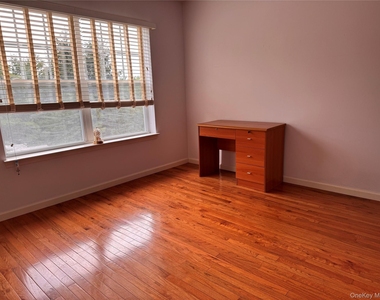 54 Fairways Drive - Photo Thumbnail 22