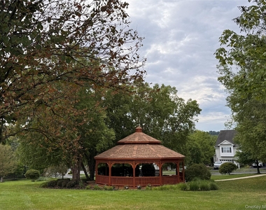 54 Fairways Drive - Photo Thumbnail 2