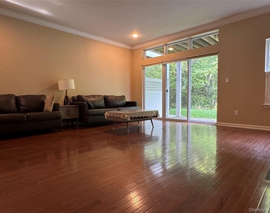 54 Fairways Drive - Photo Thumbnail 10