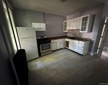 46 Benkard Avenue - Photo Thumbnail 4
