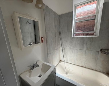 46 Benkard Avenue - Photo Thumbnail 6