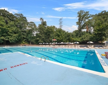 4 Sadore Lane - Photo Thumbnail 25