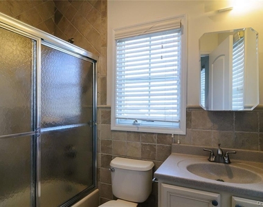 330 Maple Avenue - Photo Thumbnail 15