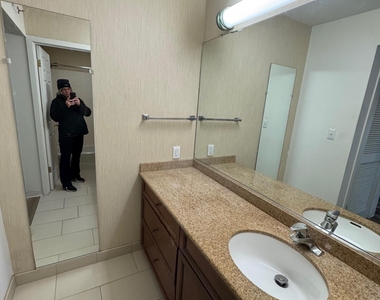 6 Residence Inn Drive - Photo Thumbnail 3