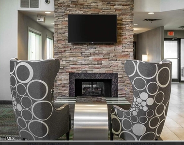 6 Residence Inn Drive - Photo Thumbnail 5