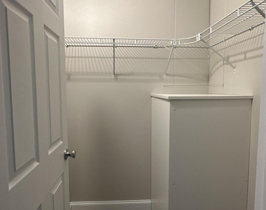 205 S Allen Street - Photo Thumbnail 14