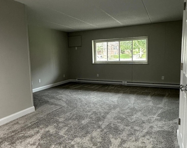 205 S Allen Street - Photo Thumbnail 7