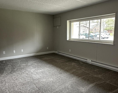 205 S Allen Street - Photo Thumbnail 8