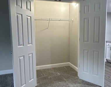 205 S Allen Street - Photo Thumbnail 13