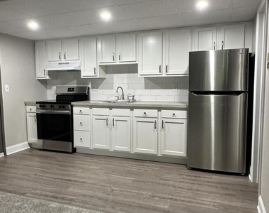205 S Allen Street - Photo Thumbnail 5