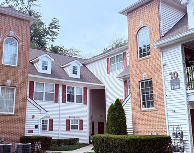 1091-1091 Morning Glory Drive - Photo Thumbnail 1