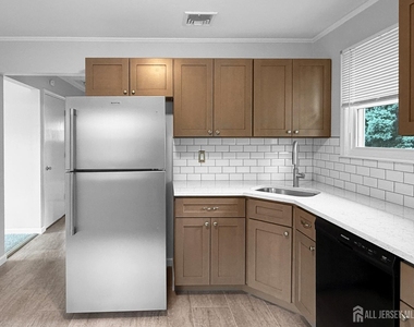 19 Van Buren Avenue - Photo Thumbnail 16