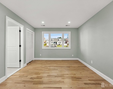 614 Remsen Avenue - Photo Thumbnail 19