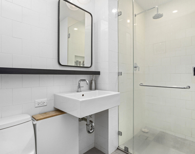 305 Union Avenue - Photo Thumbnail 5