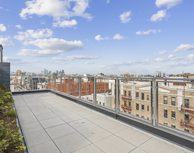 305 Union Avenue - Photo Thumbnail 6
