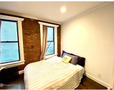 237 E 58th Street - Photo Thumbnail 3