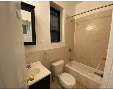 239 E 58th Street - Photo Thumbnail 5