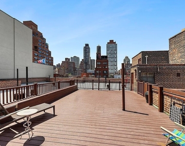 1420 York Avenue - Photo Thumbnail 4