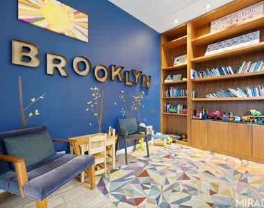 80 Dekalb Avenue - Photo Thumbnail 13