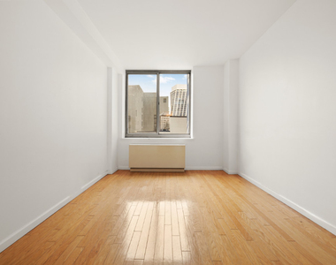 520 W 23rd Street - Photo Thumbnail 6