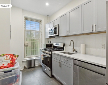 263 Prospect Place - Photo Thumbnail 2