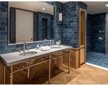 275 W 10th Street - Photo Thumbnail 19