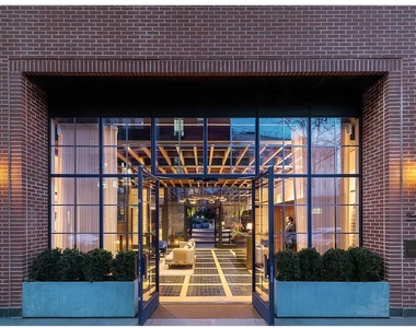 275 W 10th Street - Photo Thumbnail 13