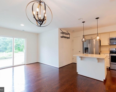 608 Thumper Drive - Photo Thumbnail 4