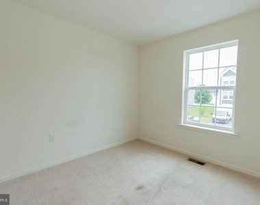 608 Thumper Drive - Photo Thumbnail 9