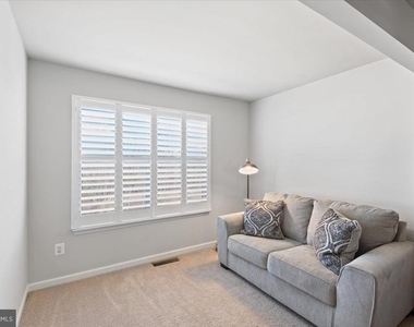 19 Ocala Way - Photo Thumbnail 12
