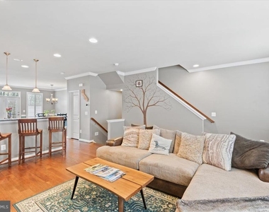19 Ocala Way - Photo Thumbnail 6
