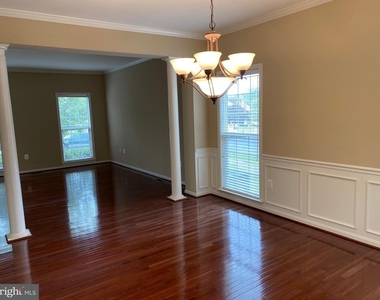 121 Riggs Road - Photo Thumbnail 9