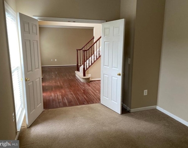 121 Riggs Road - Photo Thumbnail 2