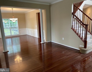 121 Riggs Road - Photo Thumbnail 6