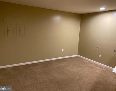 121 Riggs Road - Photo Thumbnail 23
