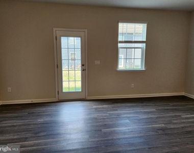 186 Caterpillar Drive - Photo Thumbnail 11