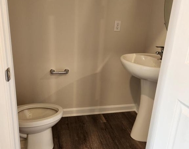 186 Caterpillar Drive - Photo Thumbnail 27