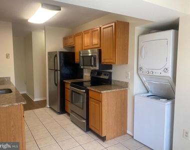 9557 Coggs Bill Drive - Photo Thumbnail 15