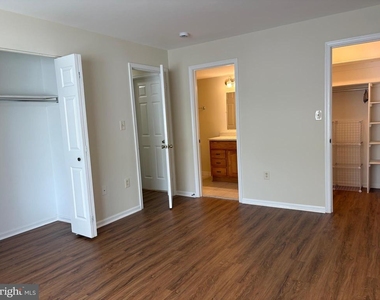 9557 Coggs Bill Drive - Photo Thumbnail 23