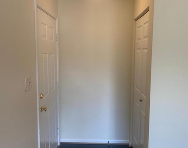 9557 Coggs Bill Drive - Photo Thumbnail 3