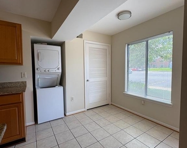 9557 Coggs Bill Drive - Photo Thumbnail 13