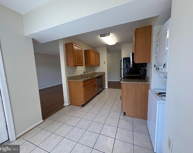 9557 Coggs Bill Drive - Photo Thumbnail 17