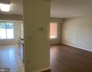 9557 Coggs Bill Drive - Photo Thumbnail 9